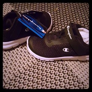 Blk Champion size 10 kids